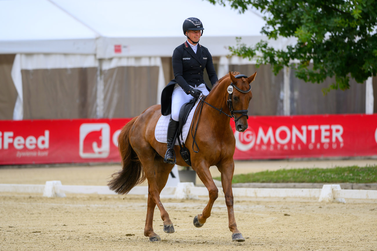 Konkursy ujeżdżenia otworzyły trwające Strzegom Summer Tour w Morawie [FOTO] 